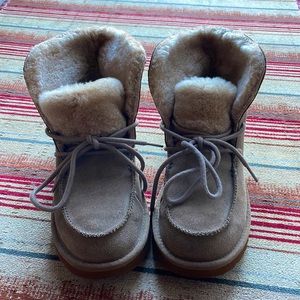 UGG boots. Style Diara. Lace up. Size 7